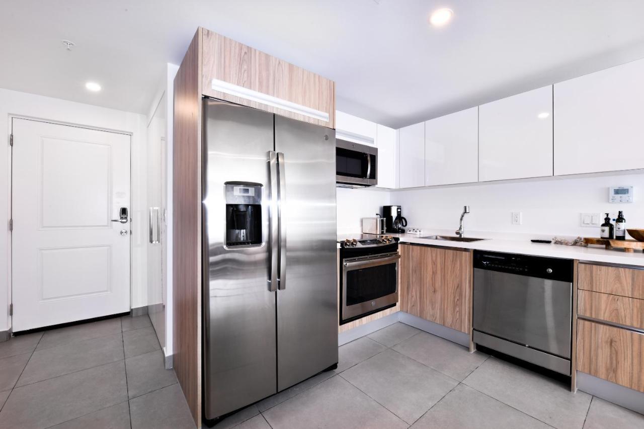 Stylish Luxury Condo, Central Location, Ocean View, Pool, Gym Oranjestad Exteriör bild
