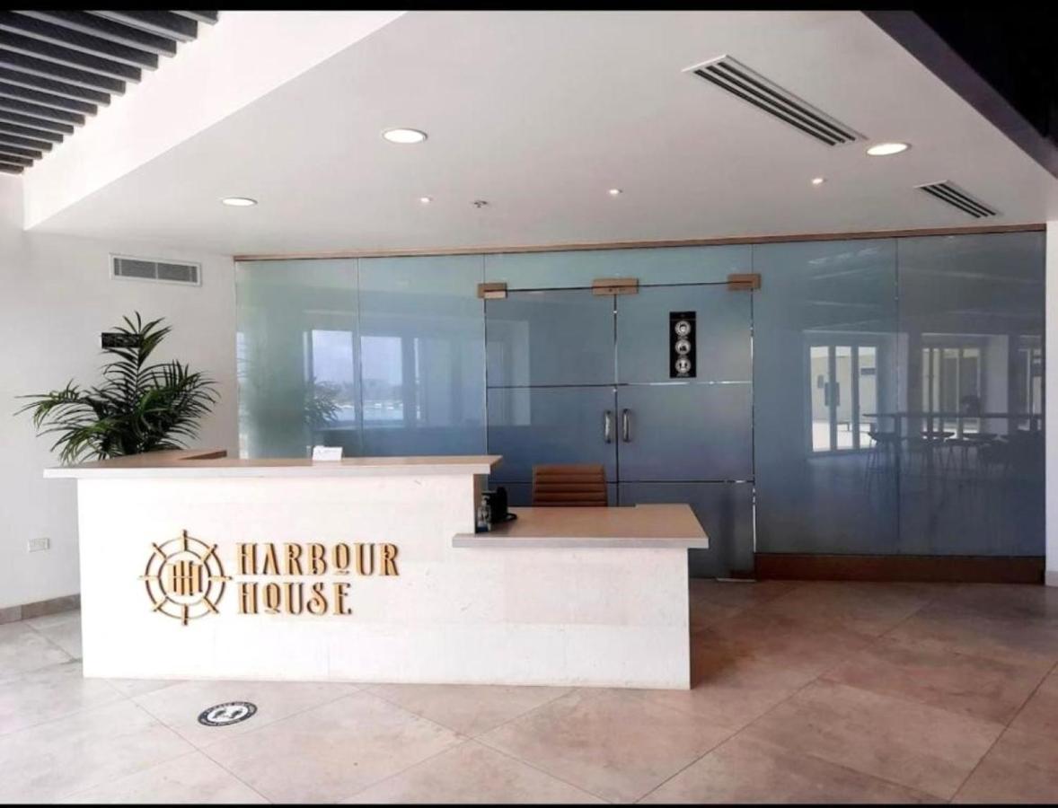 Stylish Luxury Condo, Central Location, Ocean View, Pool, Gym Oranjestad Exteriör bild