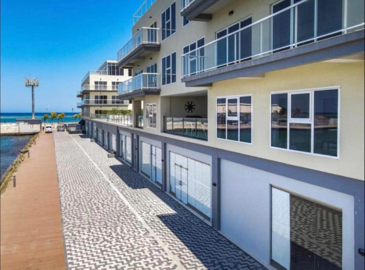 Stylish Luxury Condo, Central Location, Ocean View, Pool, Gym Oranjestad Exteriör bild